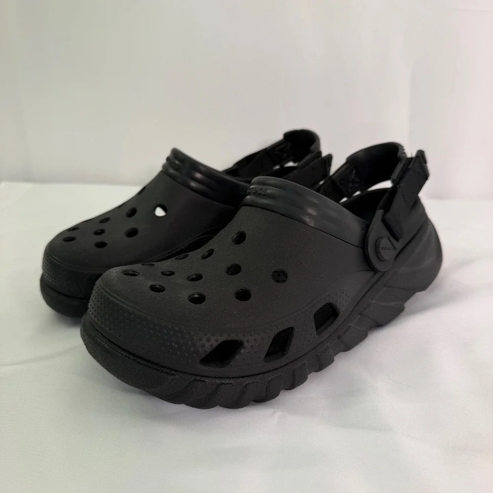 Crocs Echo Clog Black Sporty Streetwear Shoes J6 with 14 Superhero Charms